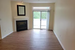 18022 Royal Bonnet Cir, Montgomery Village, MD 20886 - Photo 5