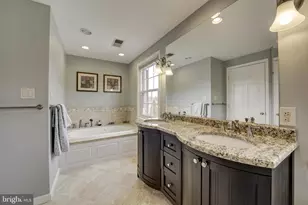 1112 Fallsmead Way, Potomac, MD 20854 - Photo 29