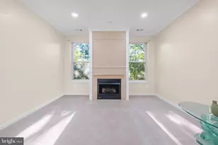 300 High Gables Dr, Gaithersburg, MD 20878 - Photo 9