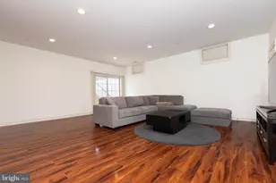 215 N Van Buren St, Rockville, MD 20850 - Photo 87