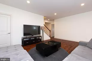 215 N Van Buren St, Rockville, MD 20850 - Photo 93