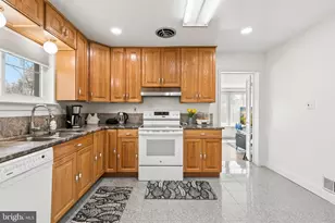 12829 Baker Dr, Silver Spring, MD 20904 - Photo 15