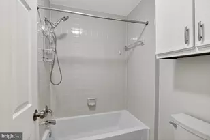 5804 Inman Park Cir, Rockville, MD 20852 - Photo 15