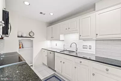 8101 Connecticut Avenue #C-302, Chevy Chase, MD 20815 - Photo 9