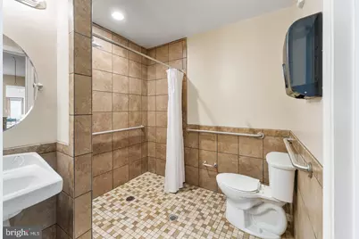 9201 Rosemont Drive, Gaithersburg, MD 20877 - Photo 17