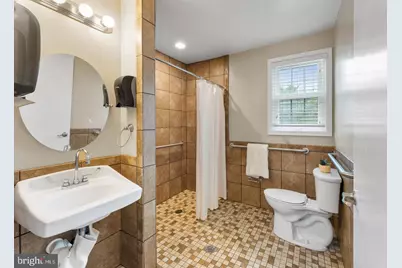 9201 Rosemont Drive, Gaithersburg, MD 20877 - Photo 15