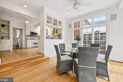 4913 Chevy Chase Boulevard, Chevy Chase, MD 20815 - Photo 11