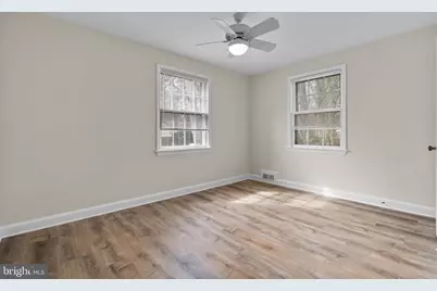 5617 Knollwood Road, Bethesda, MD 20816 - Photo 17