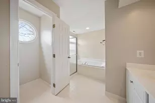 9 Stage Coach Ct, Germantown, MD 20876 - Photo 37