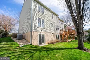 9 Stage Coach Ct, Germantown, MD 20876 - Photo 7