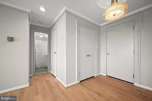 10201 Grosvenor Pl, Rockville, MD 20852 - Photo 17