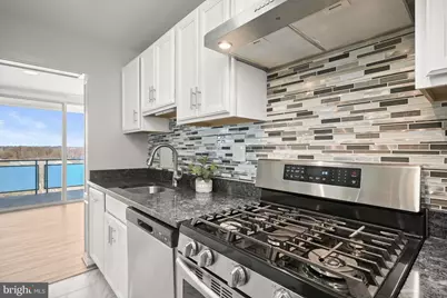 10201 Grosvenor Place #1215, Rockville, MD 20852 - Photo 13