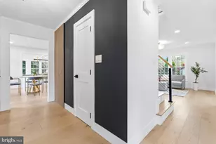 10029 Dellcastle Rd, Montgomery Village, MD 20886 - Photo 5