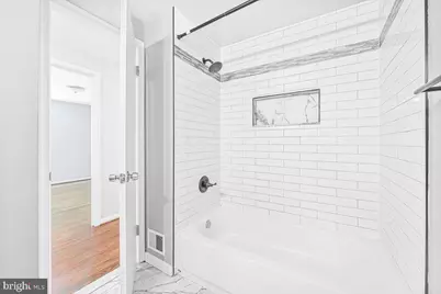 17641 Longview Lane, Olney, MD 20832 - Photo 9
