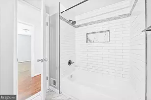 17641 Longview Ln, Olney, MD 20832 - Photo 9