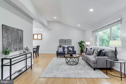 3910 Montrose Driveway, Chevy Chase, MD 20815 - Photo 7