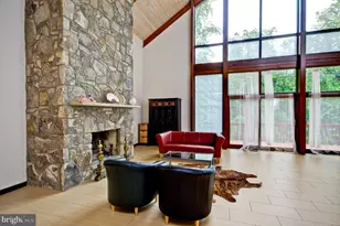 6525 76th St, Cabin John, MD 20818 - Photo 19