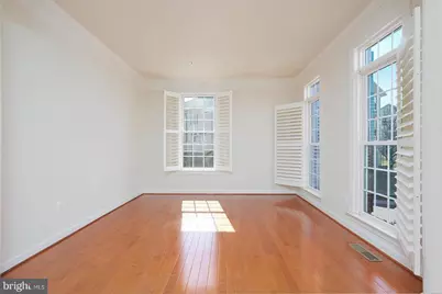 376 Parkview, Gaithersburg, MD 20878 - Photo 7