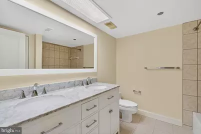 4550 N Park Avenue N #914, Chevy Chase, MD 20815 - Photo 13