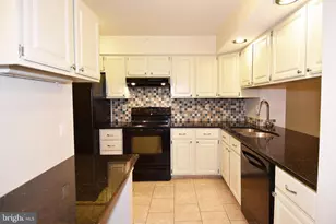 12201 Eagles Nest Ct, Germantown, MD 20874 - Photo 9