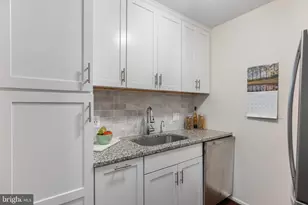 10701 Hampton Mill Terrace, North Bethesda, MD 20852 - Photo 13