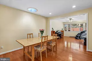 11415 Bedfordshire Ave, Potomac, MD 20854 - Photo 9