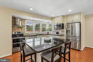 11415 Bedfordshire Ave, Potomac, MD 20854 - Photo 13