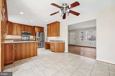 11924 Fernshire Road, Gaithersburg, MD 20878 - Photo 9