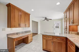 11924 Fernshire Rd, Gaithersburg, MD 20878 - Photo 13