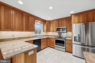 11924 Fernshire Rd, Gaithersburg, MD 20878 - Photo 7