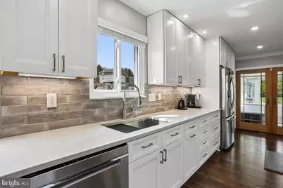 24328 Flamingo Terrace, Gaithersburg, MD 20882 - Photo 17