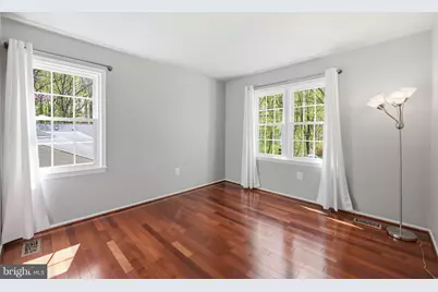 7 Bentley Court, Rockville, MD 20850 - Photo 15