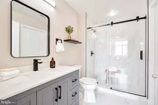 11700 Old Georgetown Rd, Rockville, MD 20852 - Photo 31