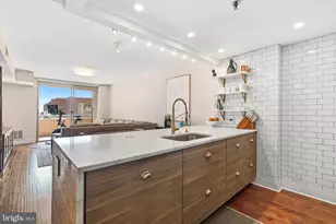 4808 Moorland Ln, Bethesda, MD 20814 - Photo 5