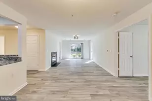 15300 Diamond Cove Terrace, Rockville, MD 20850 - Photo 3