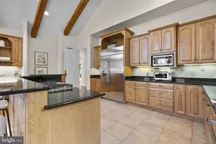 11223 River View Dr, Potomac, MD 20854 - Photo 31