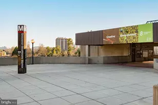 10101 Grosvenor Pl, Rockville, MD 20852 - Photo 19