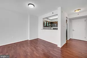 10101 Grosvenor Pl, Rockville, MD 20852 - Photo 25