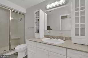 2300 Warren Ct, Silver Spring, MD 20910 - Photo 37