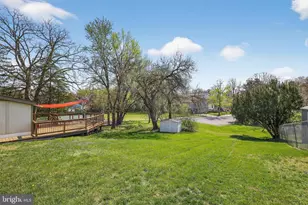 327 S Horners Ln, Rockville, MD 20850 - Photo 43