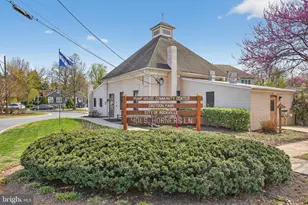 327 S Horners Ln, Rockville, MD 20850 - Photo 67