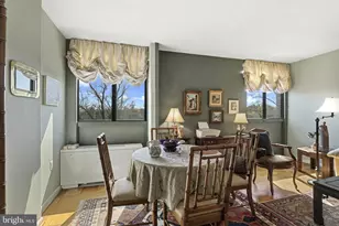 4242 East-West Hwy, Chevy Chase, MD 20815 - Photo 17