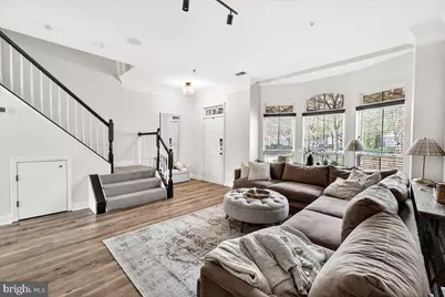 910 Featherstone Street, Gaithersburg, MD 20878 - Photo 5