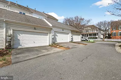 910 Featherstone Street, Gaithersburg, MD 20878 - Photo 33