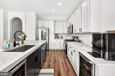 910 Featherstone Street, Gaithersburg, MD 20878 - Photo 13