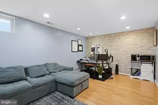 10025 Maple Leaf Dr, Gaithersburg, MD 20886 - Photo 27