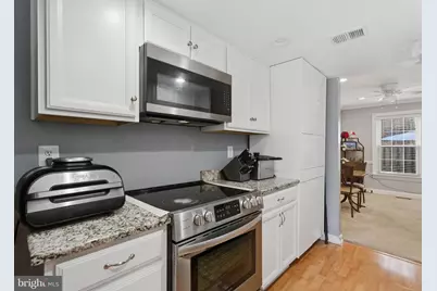 10025 Maple Leaf Drive, Gaithersburg, MD 20886 - Photo 11