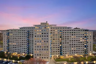 10201 Grosvenor Pl, North Bethesda, MD 20852 - Photo 1