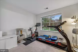 10010 Vanderbilt Cir, Rockville, MD 20850 - Photo 15