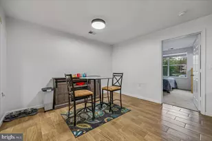 10010 Vanderbilt Cir, Rockville, MD 20850 - Photo 11